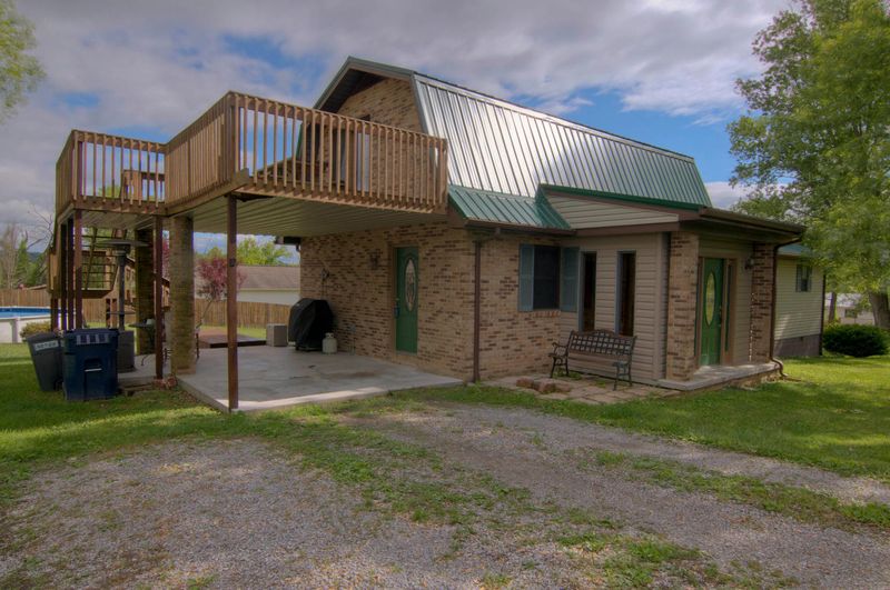 183 Jacksboro Elementary School Rd, Jacksboro, TN 37757