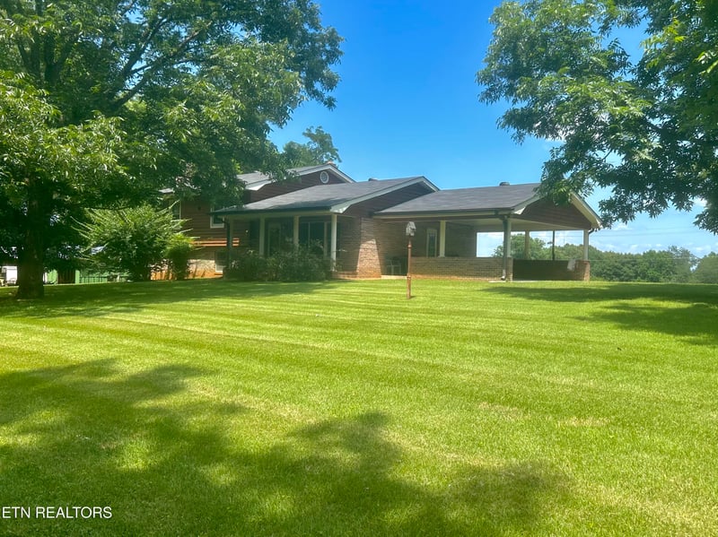 183 Linwood Dr, Sweetwater, TN 37874