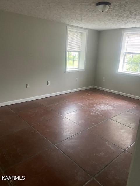 183 Oak Rd, Norris, TN 37828