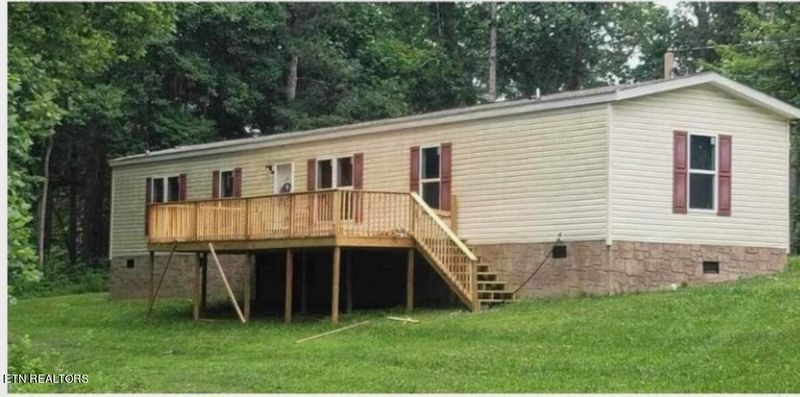183 Pleasant Dr, Lafollette, TN 37766