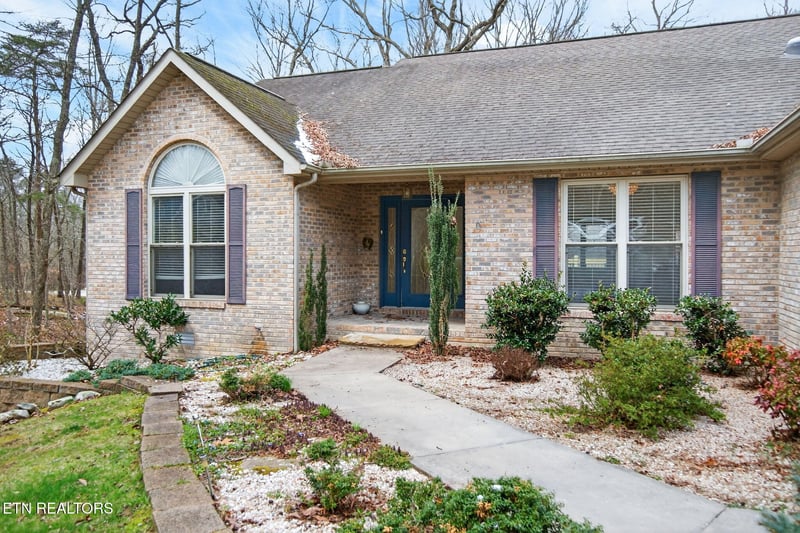 183 Trentwood Dr, Crossville, TN 38558
