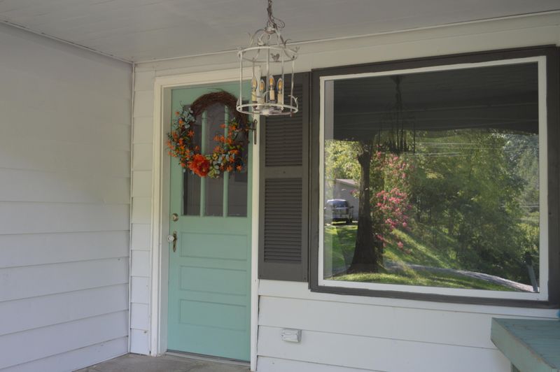 1831 Upper Middle Creek Rd, Sevierville, TN 37876