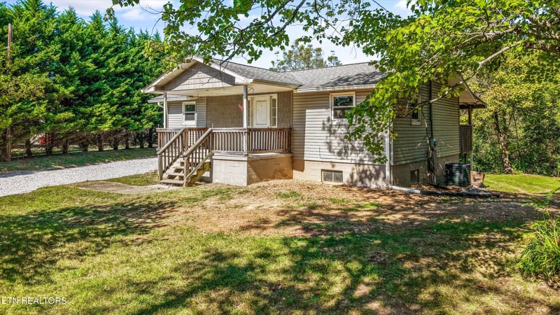 1832 Amherst Rd, Knoxville, TN 37909