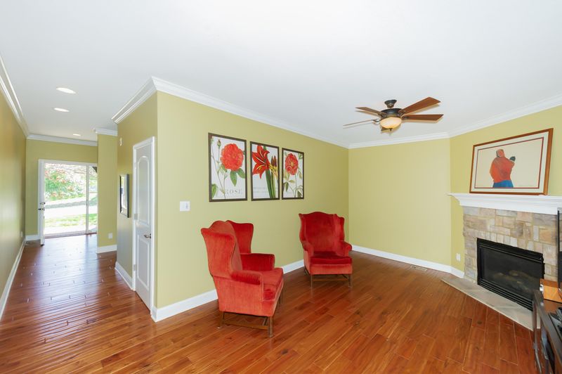 1833 Duncan Rd #103, Knoxville, TN 37919