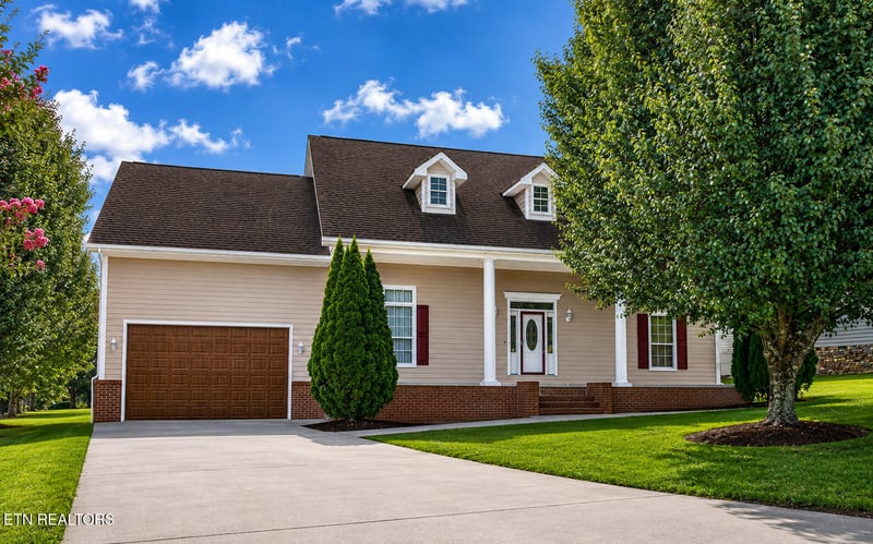 1833 Edward Dr, Sevierville, TN 37876