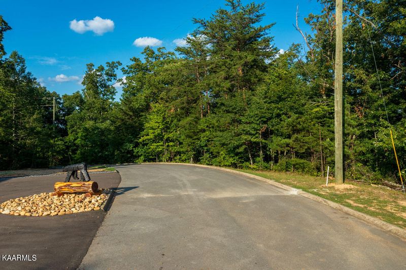1833 Pinestand Ridge Way, Sevierville, TN 37862