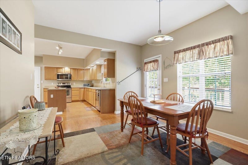 1833 Southcliff Dr, Maryville, TN 37803