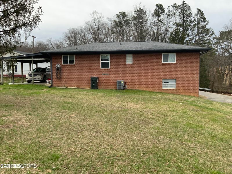 1833 Wagon Wheel Rd, Morristown, TN 37814