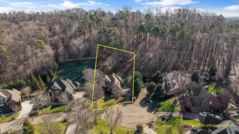 1834 Duncan Woods Ln, Knoxville, TN 37919