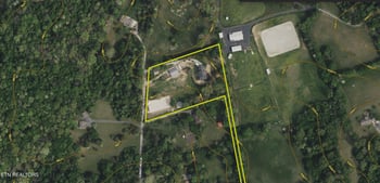1834 Turkey Pen Ln, Lenoir City, TN 37772