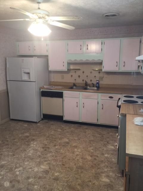1836 Rosa Cir, Morristown, TN 37814