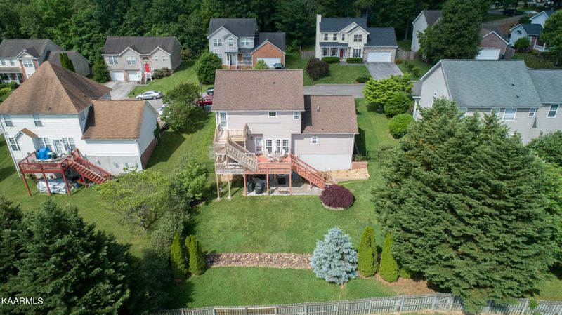 1836 Silver Cloud Ln, Knoxville, TN 37909