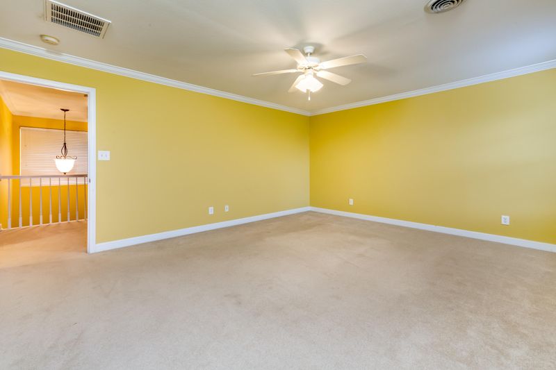 1837 Autumn Bluff Rd, Knoxville, TN 37932