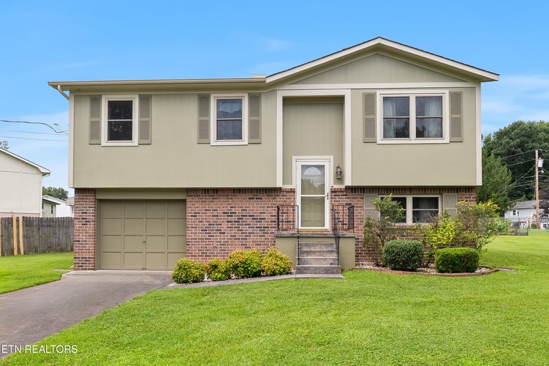 1837 Brookmill Rd, Knoxville, TN 37932