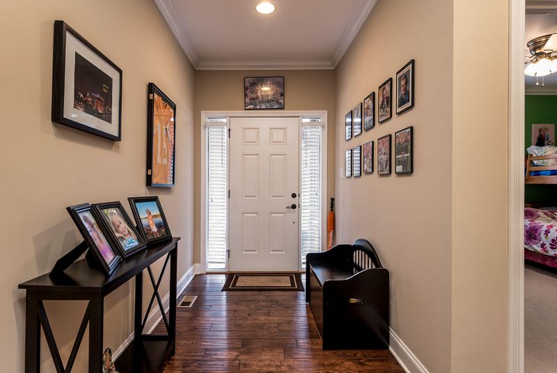 1837 Duncan Rd, Knoxville, TN 37919