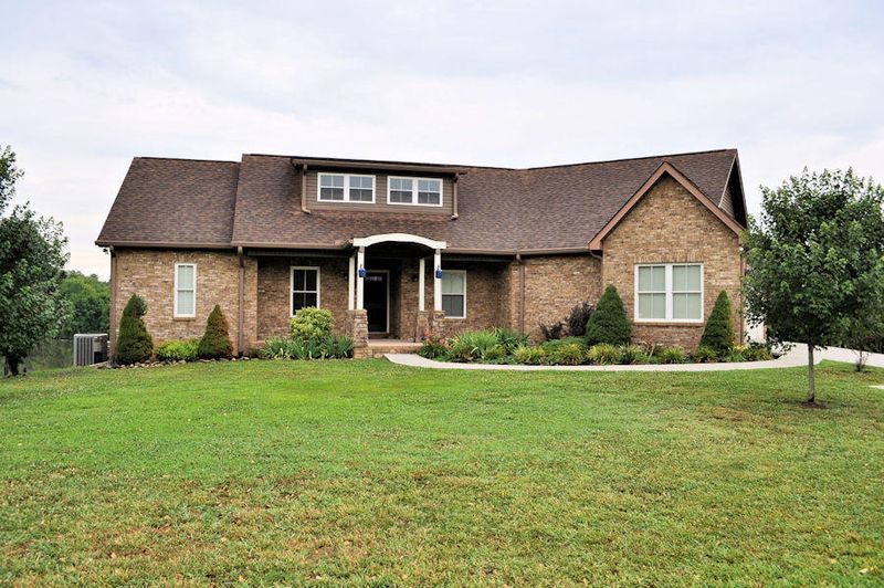 1837 River Vista Cir, Sevierville, TN 37876