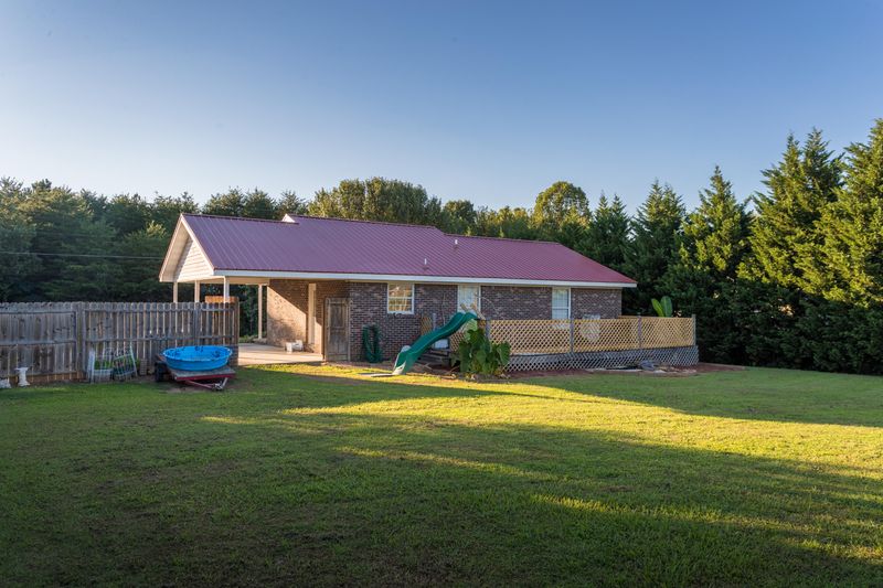 184 County Road 500, Etowah, TN 37331