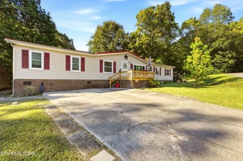 184 Cutters Ln, Clinton, TN 37716