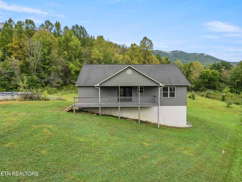 184 Earl Woodson, Lafollette, TN 37766