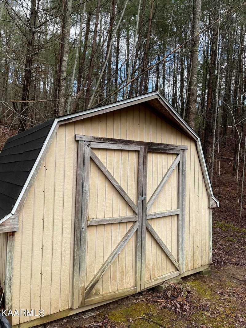 184 Pond Ridge Rd, Tellico Plains, TN 37385