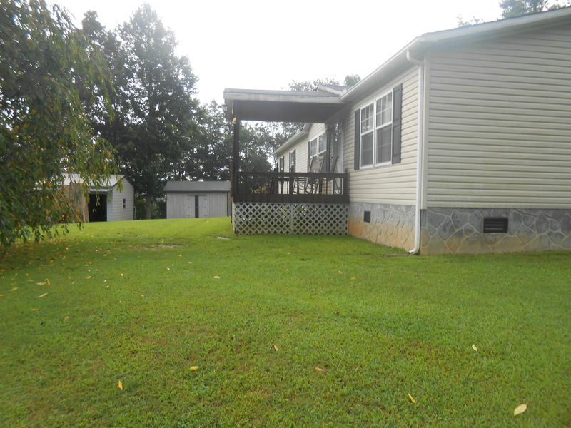 184 Tunnel Hill Rd, Harriman, TN 37748