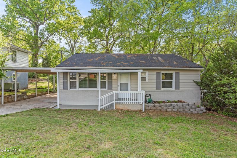 1841 Buford St, Knoxville, TN 37920