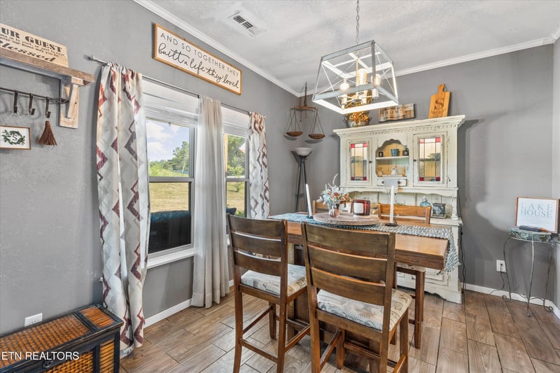 1842 Chapel Rd, Sevierville, TN 37876