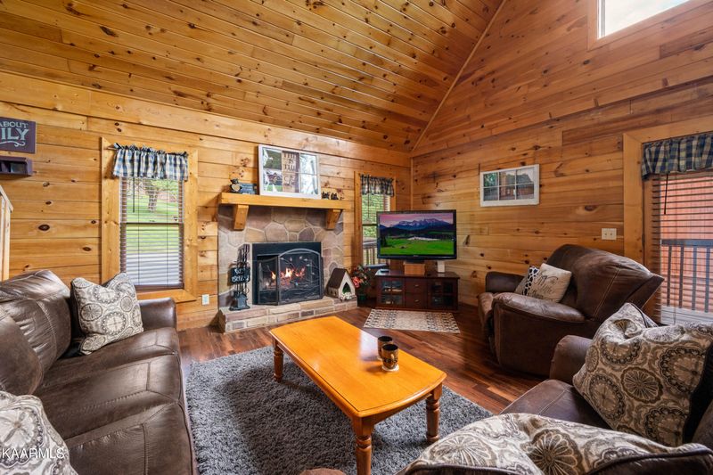 1842 Trout Way, Sevierville, TN 37862