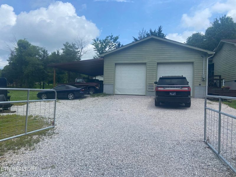 1843 Tazewell Pike, Corryton, TN 37721