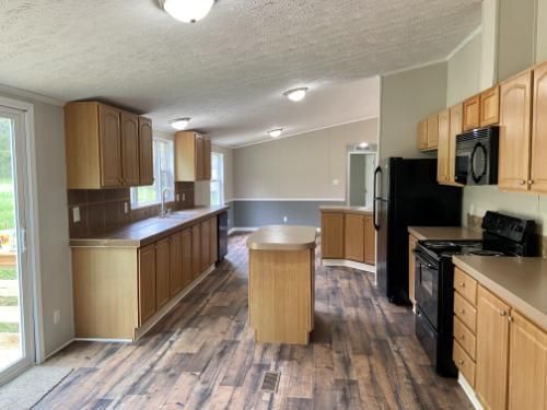 1845 Back Valley Rd, Lafollette, TN 37766