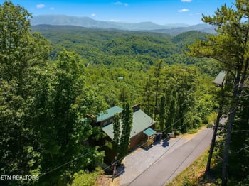 1846 Blue Tick Way, Sevierville, TN 37876