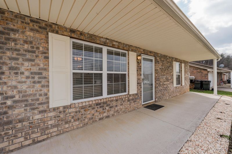 1846 Explorer Ln, Knoxville, TN 37912
