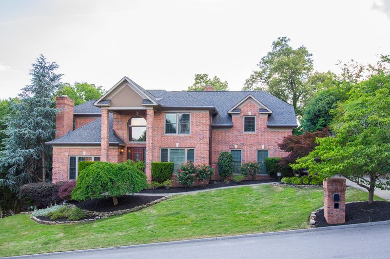 1847 Royal Harbor Dr, Knoxville, TN 37922