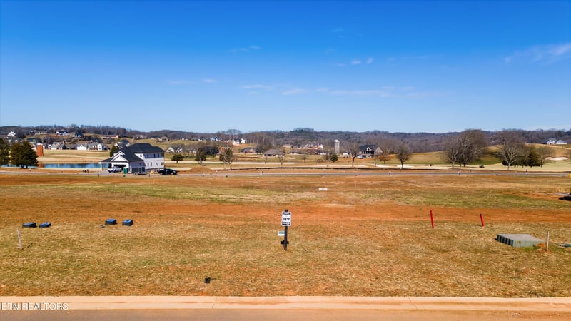 1848 Black Bear Cir, Loudon, TN 37774