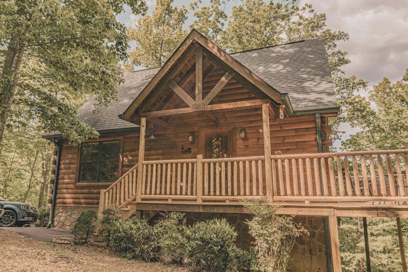 1849 Laurel Valley Way, Sevierville, TN 37862
