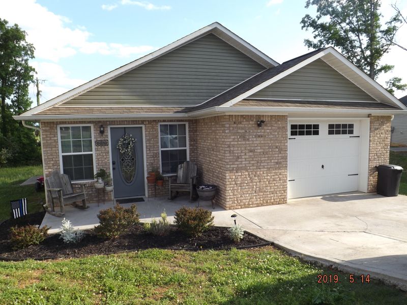 1849 Watuaga St, Sevierville, TN 37876
