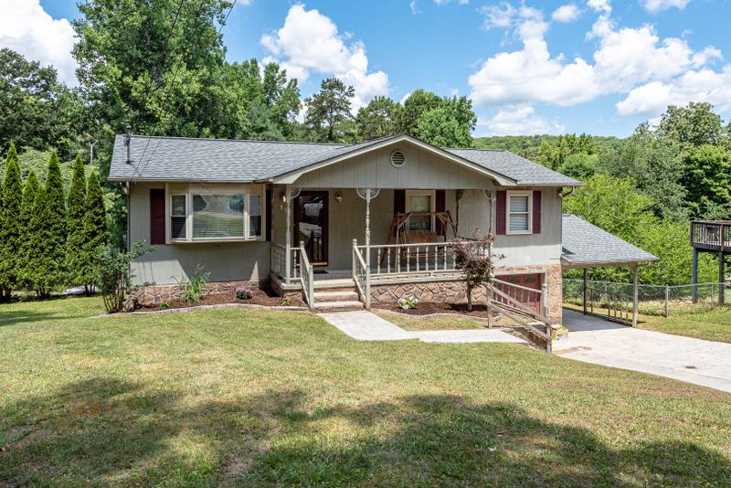 185 Cedar Cir, Powell, TN 37849