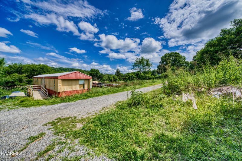 185 County Rd #185, Riceville, TN 37370