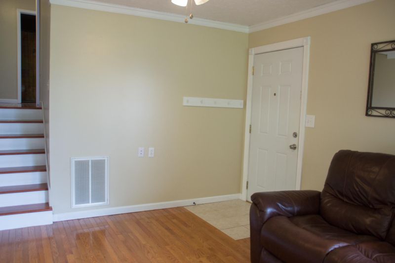 185 Green Ln, Powell, TN 37849