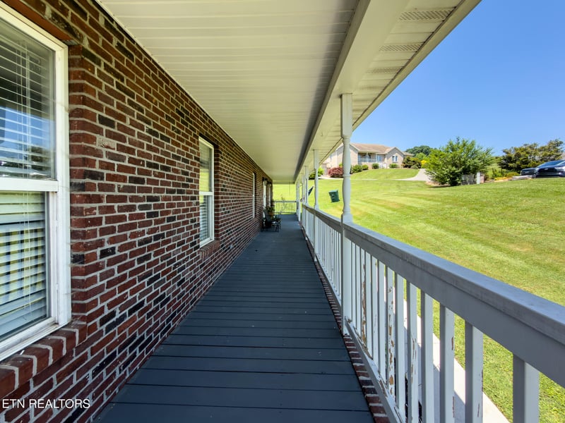 185 Hillview Ln, Loudon, TN 37774
