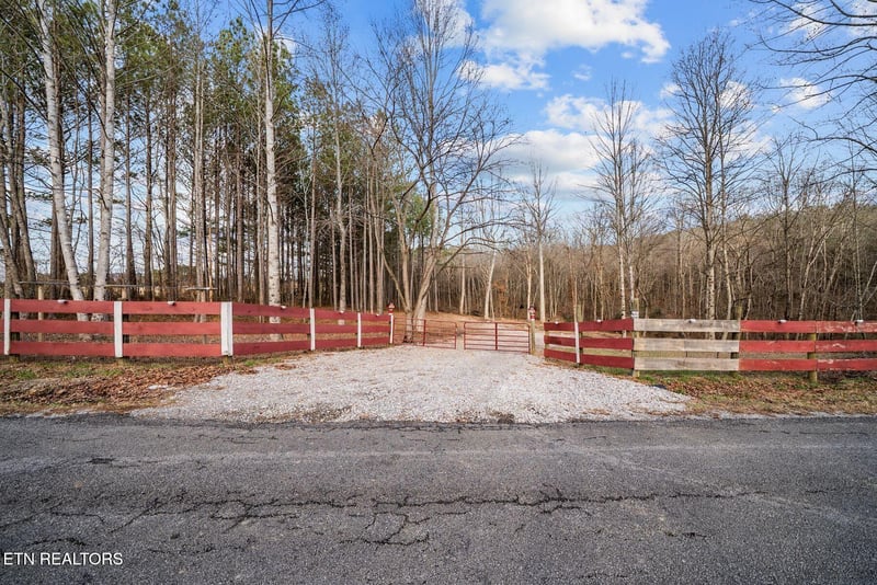 185 Mt Vernal Rd, Rockwood, TN 37854
