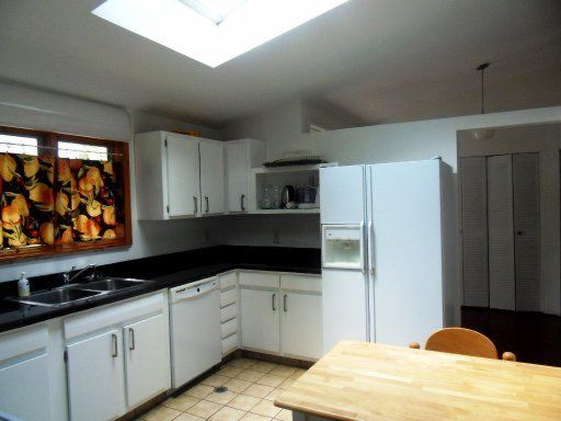 185 Outer Dr, Oak Ridge, TN 37830