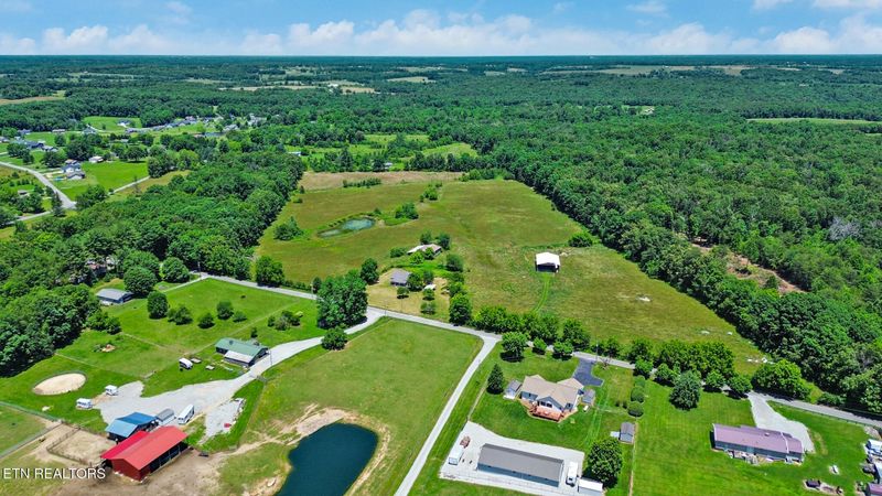 185 Ryan Rd, Crossville, TN 38571