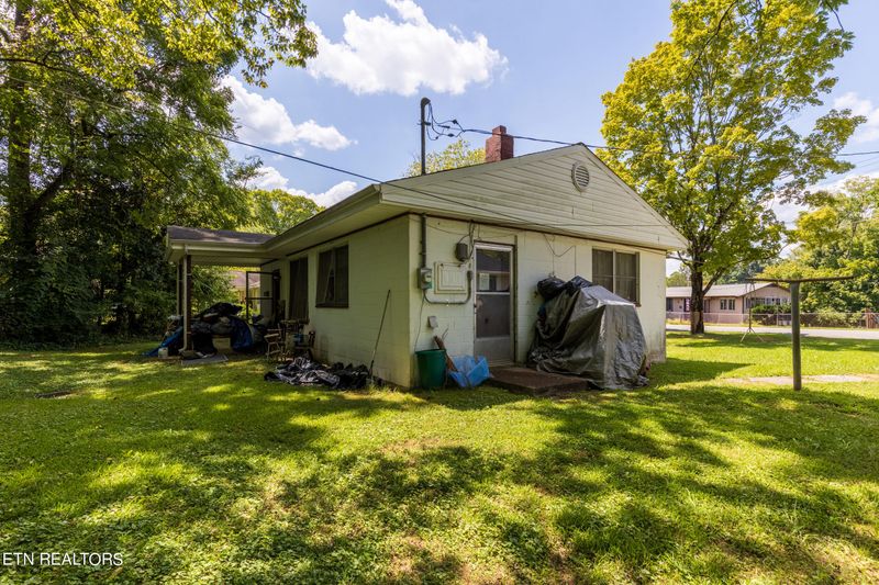 185 S Purdue Ave, Oak Ridge, TN 37830