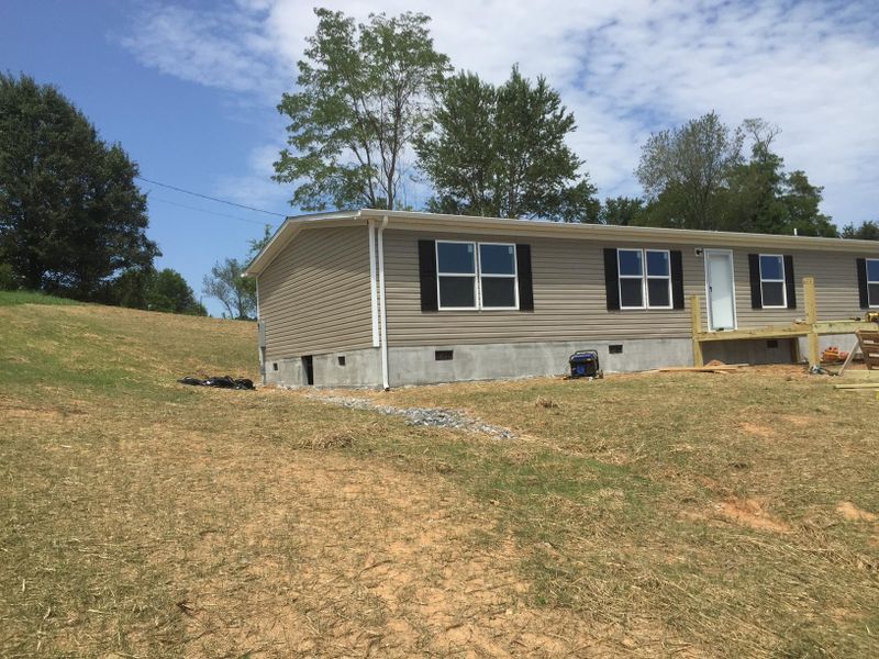 1850 Dover Rd, Morristown, TN 37814