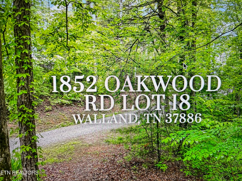 1852 Oakwood Rd, Walland, TN 37886
