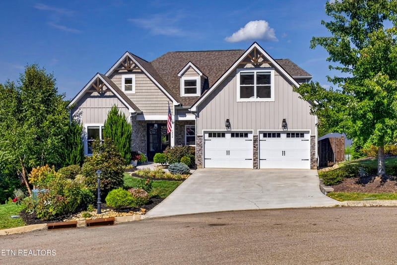 1852 Pierceson Point Ln, Knoxville, TN 37932