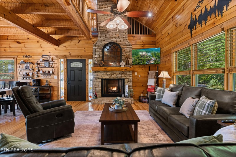 1854 Fantasy Way, Sevierville, TN 37876