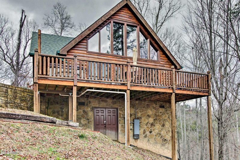 1856 Laurel Valley Way, Sevierville, TN 37862