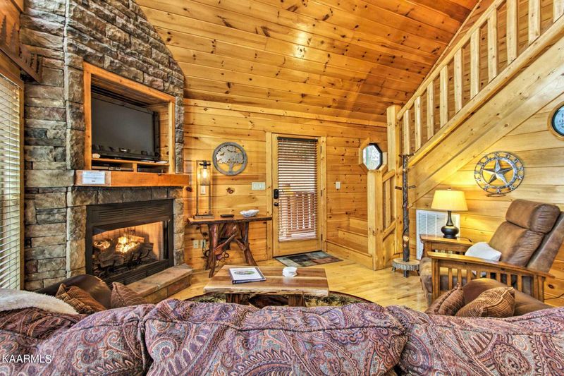 1856 Laurel Valley Way, Sevierville, TN 37862